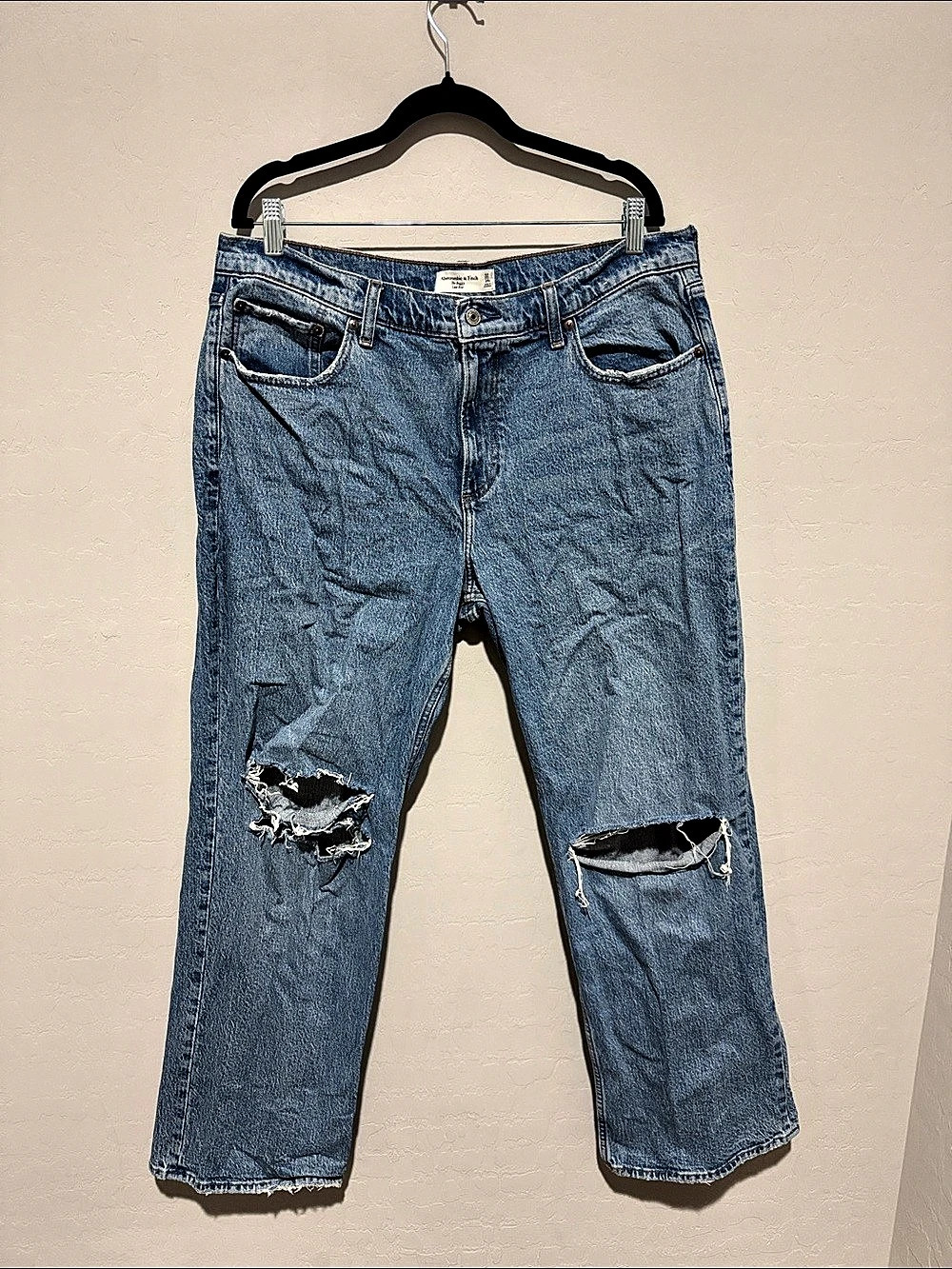 Abercrombie & Fitch The Baggy Low Rise Jeans Blue Waist 32